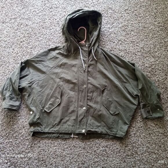 NWOT Zara Oversized Hooded Water Repellent Parka Green Size Medium - Picture 2 of 10